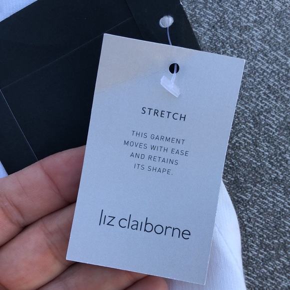 NWT! / LIZ CLAIBORNE - Flat Front Skirt w/ Stretch - White - Picture 4 of 8